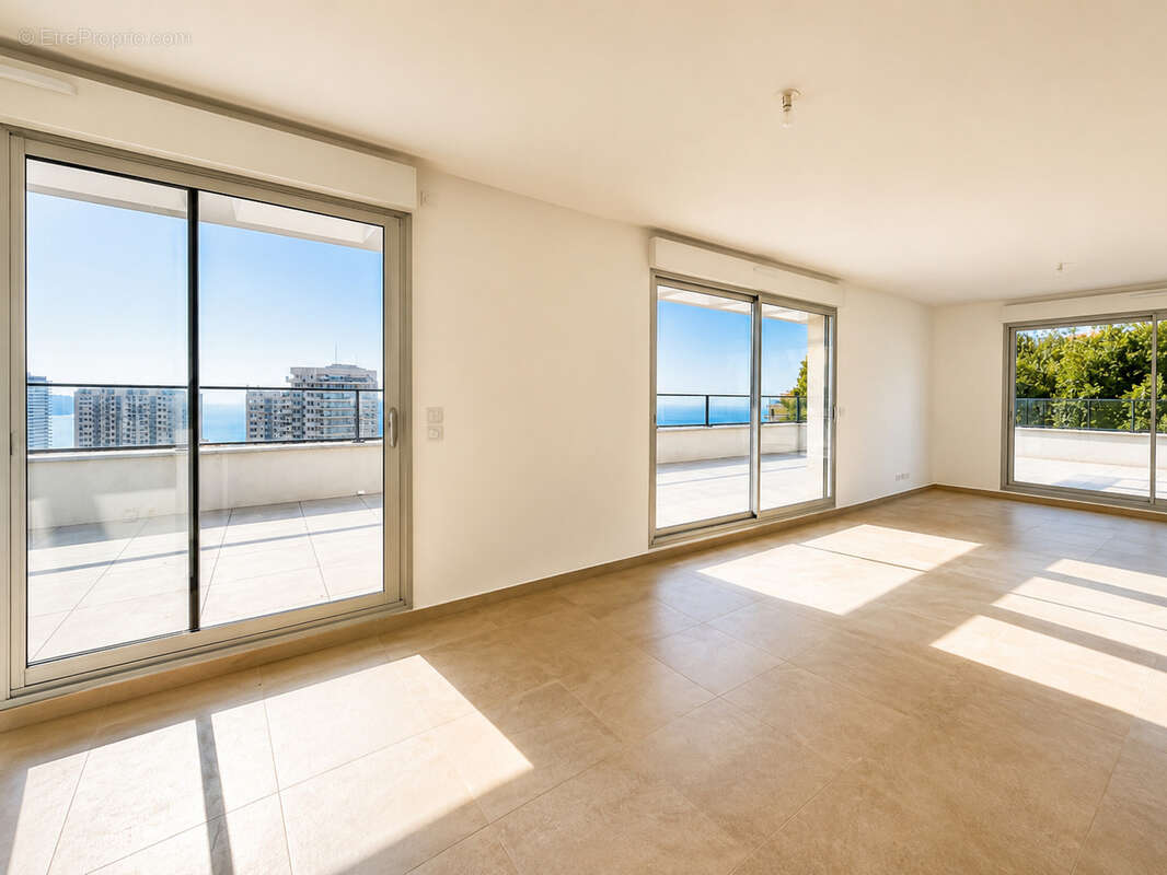 Appartement d'exception 5 pièces   dernier étage   terrasse 65 m2   aux portes de monaco - photo 2