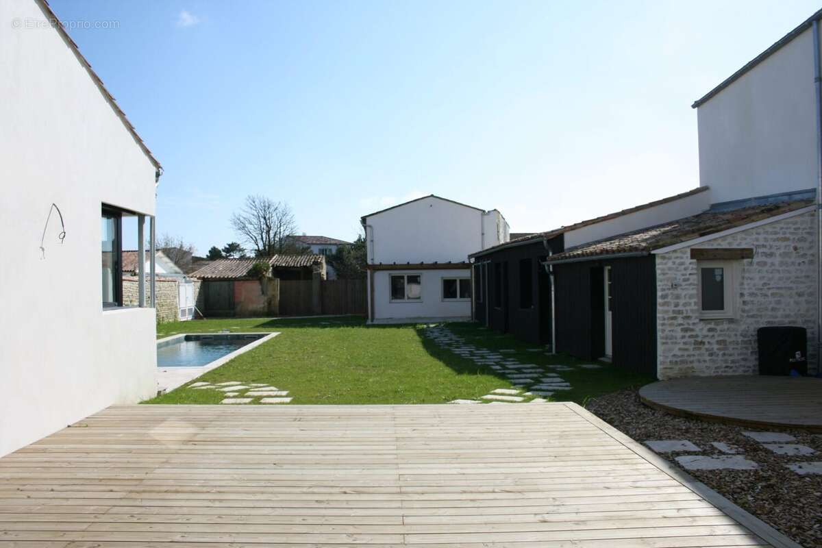 Maison à LA FLOTTE