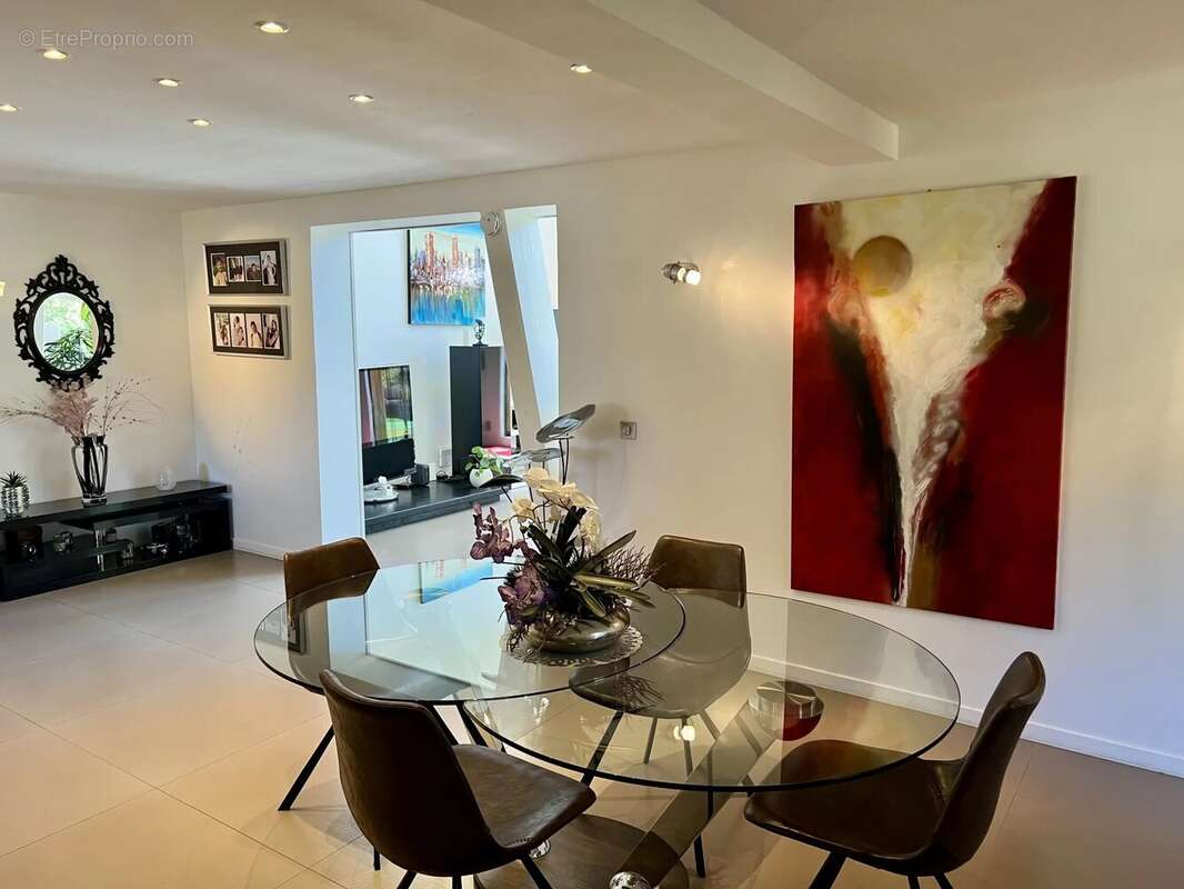 Villa d'exception de 167 m² avec piscine aux Déserts - photo 5
