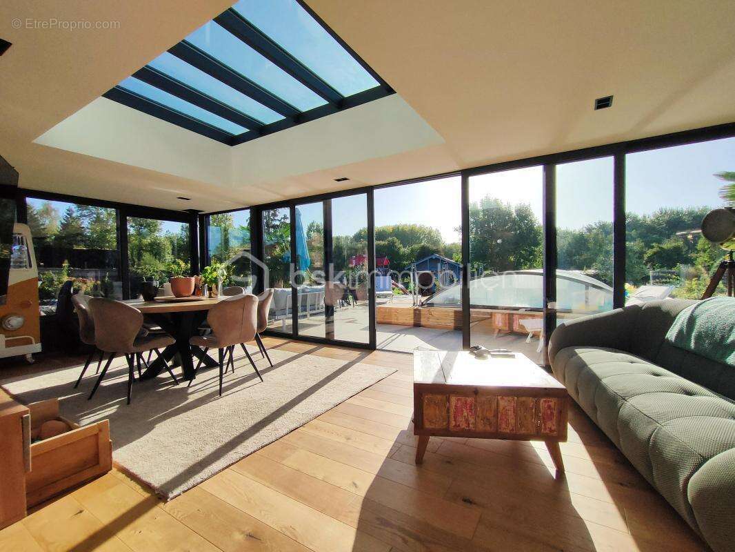 Maison à CAMPHIN-EN-CAREMBAULT