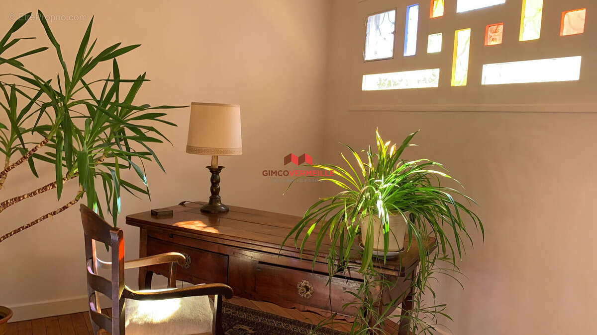 Maison à LA CELLE-SAINT-CLOUD