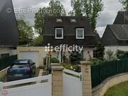 Maison à SAVIGNY-LE-TEMPLE