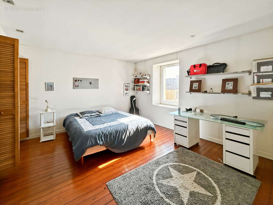 Maison à FLEURY-SUR-ORNE