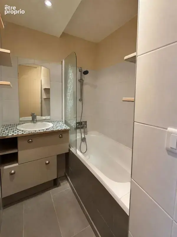 T2 de 48 m² vendu loué avec cave et parking en sous-sol – Rentabilité brute de 8,7 % - photo 5