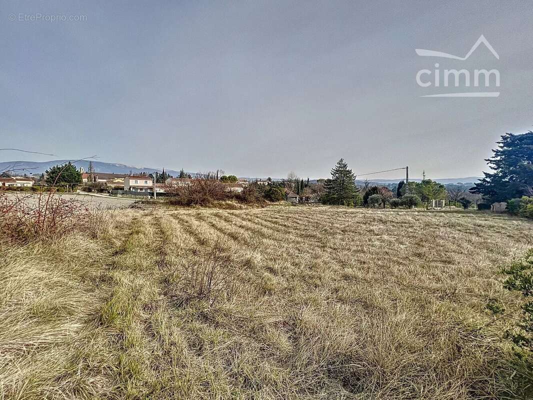 Terrain à MORMOIRON