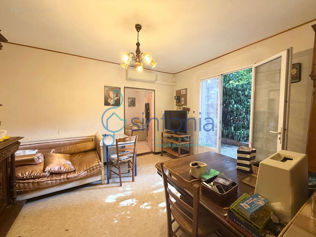 Nîmes   Maison de 120 m2 avec appartement indépendant de 45 m2, 2 garages et jardin - photo 22
