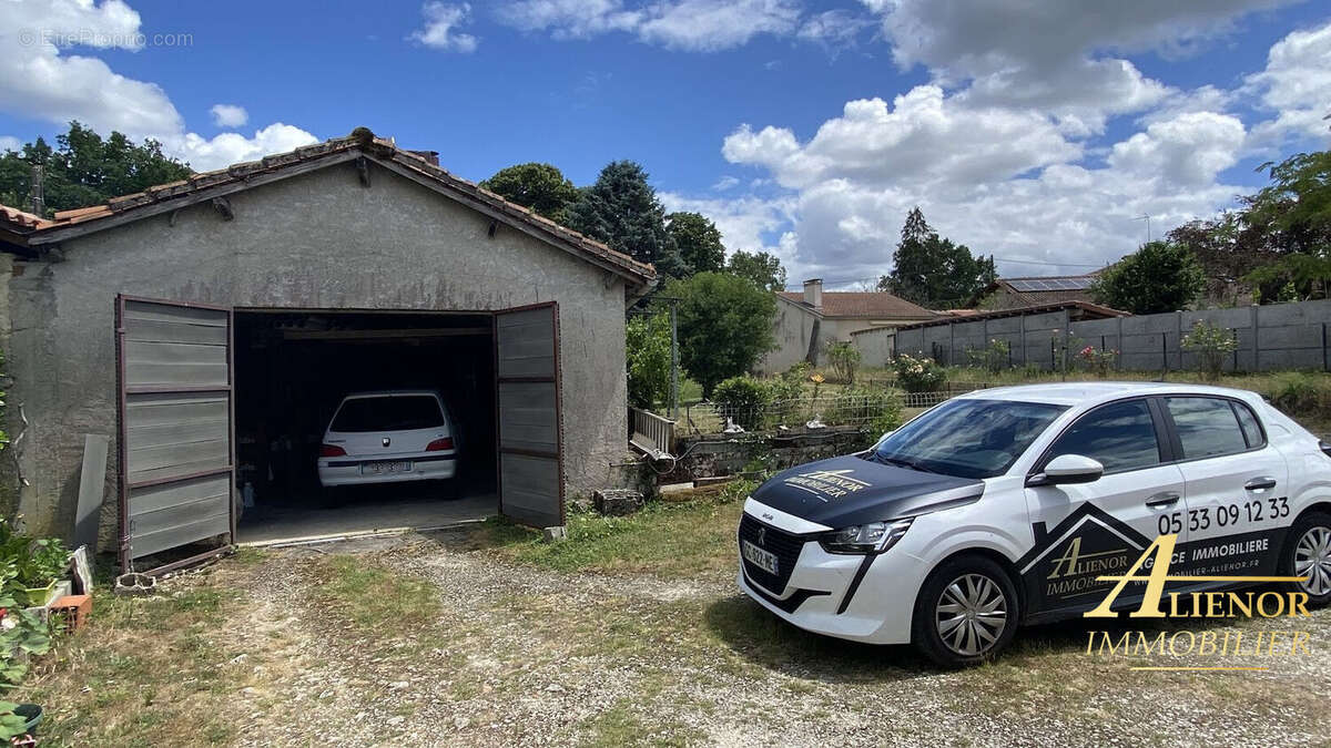 Maison à rénover avec dépendance entre Brantôme et Bourdeilles (24310) - photo 13