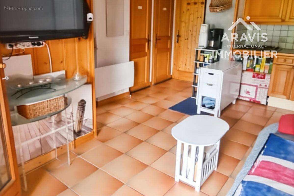 Appartement à MORILLON