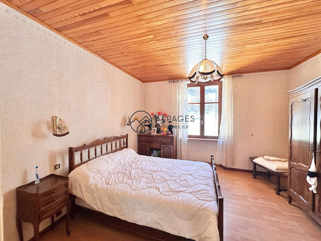 Maison à L'ARGENTIERE-LA-BESSEE