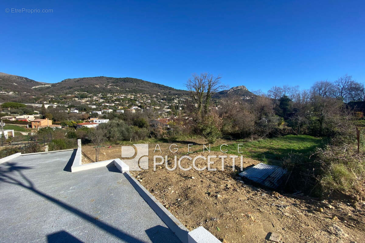 Terrain à VENCE