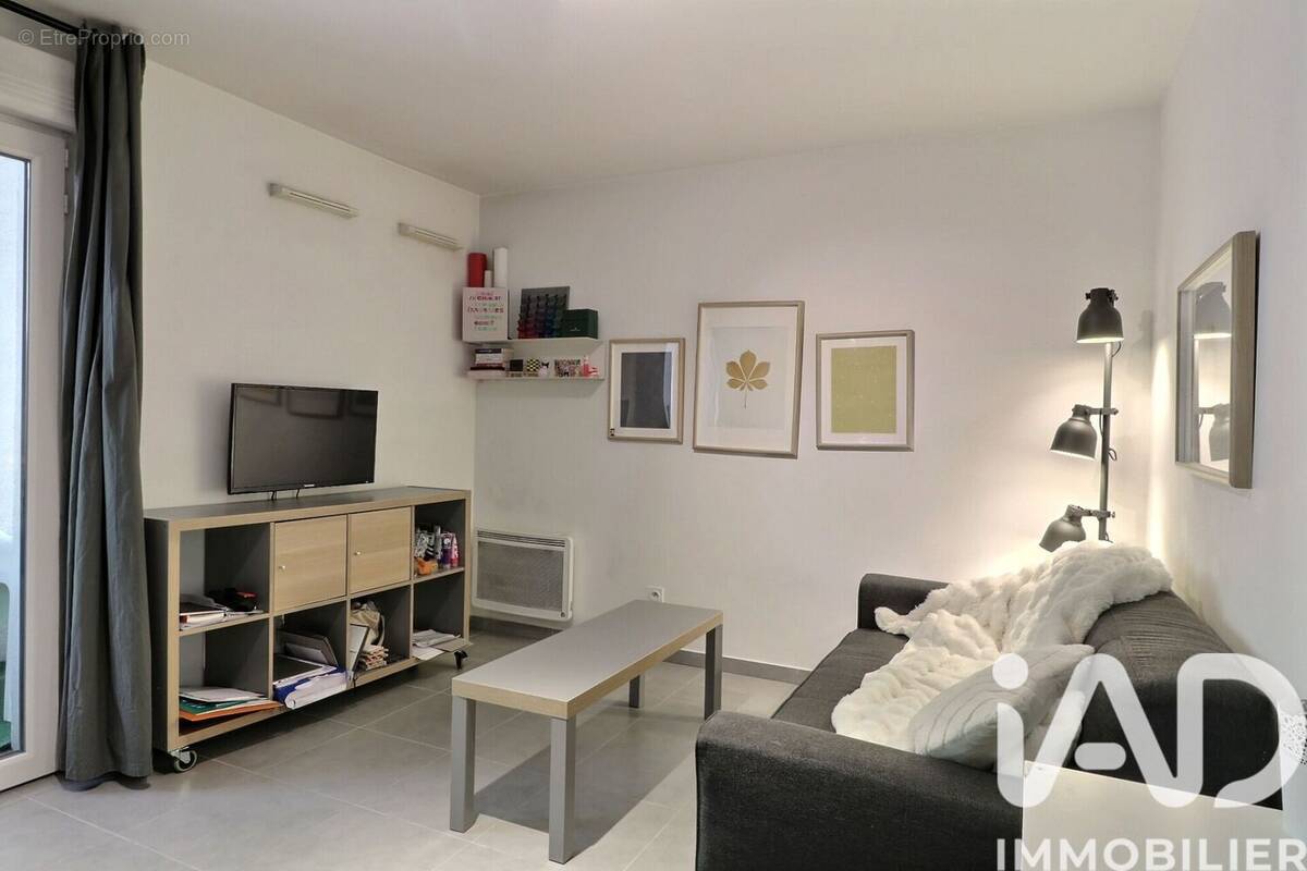 Photo 1 - Appartement à MARSEILLE-4E