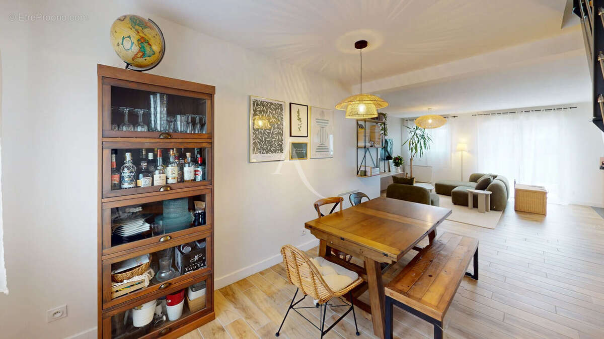 Maison à LA CHAPELLE-SAINT-MESMIN