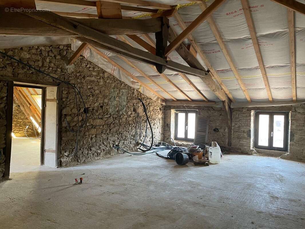 Appartement à PONTAUMUR