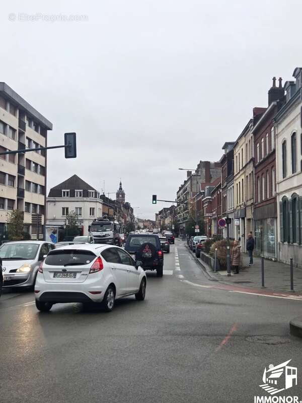 Commerce à LOOS