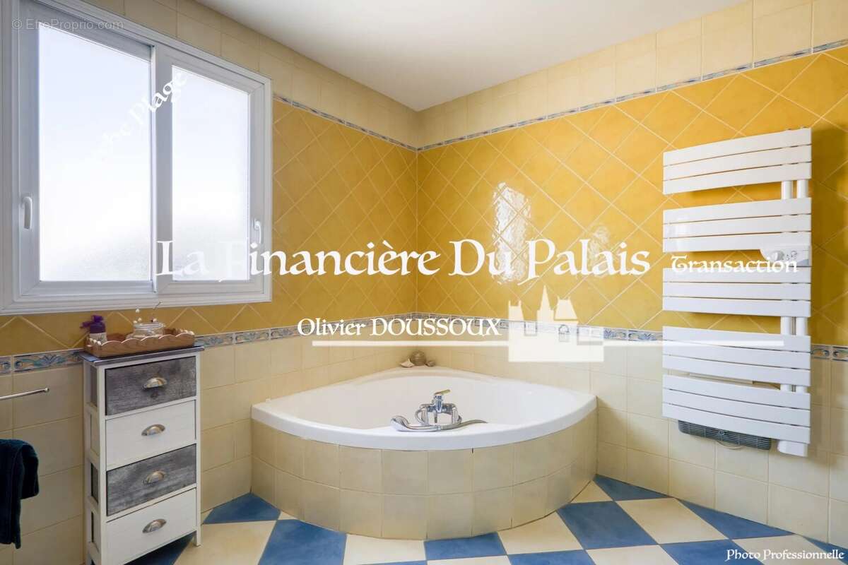 Maison à MESCHERS-SUR-GIRONDE