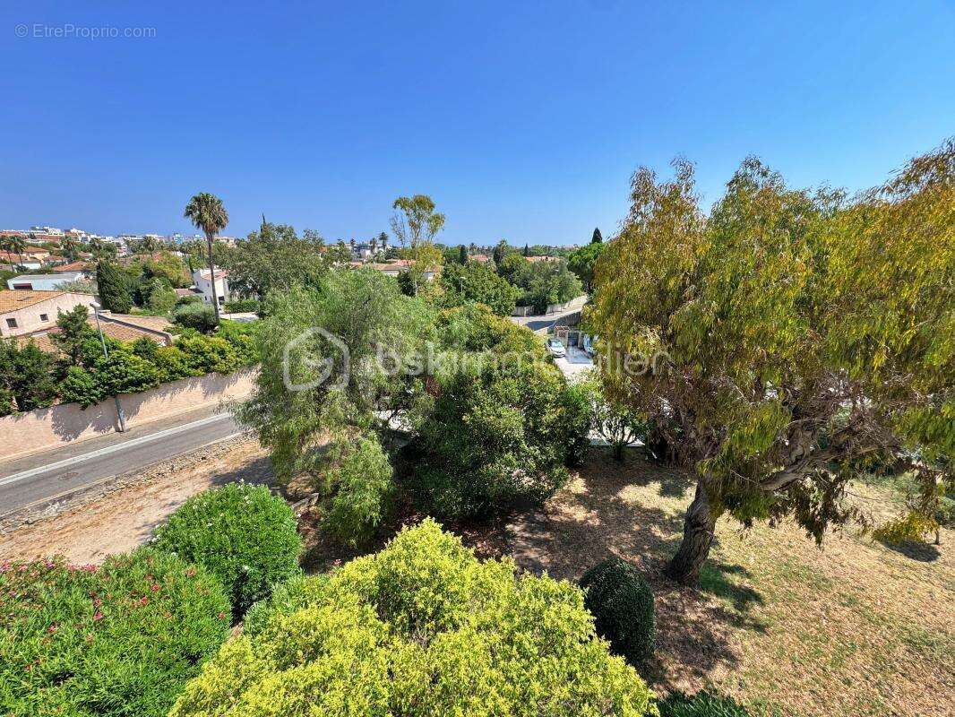 Dpt var - hyeres-les-palmiers - appartement t4 de 73 m² en duplex - 2 eme et 3 eme etage - photo 20