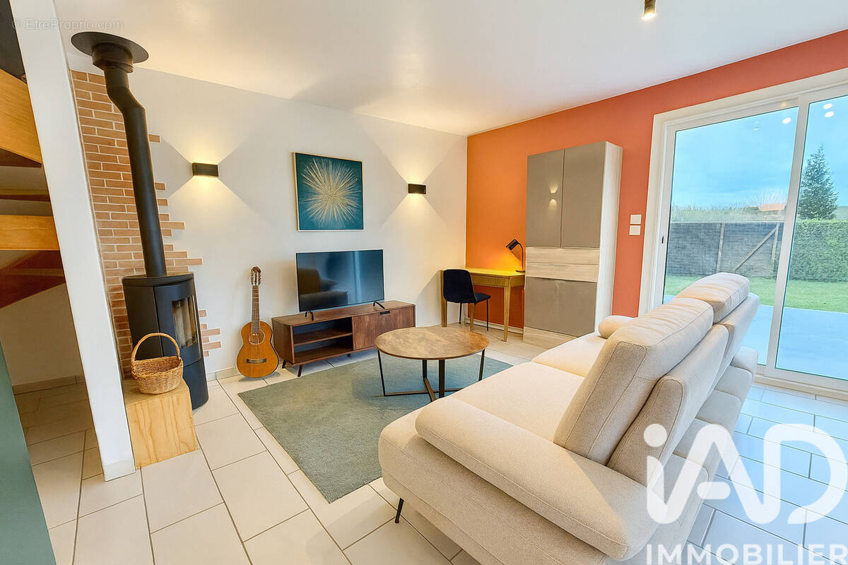 Photo 1 - Maison à BOUTIERS-SAINT-TROJAN