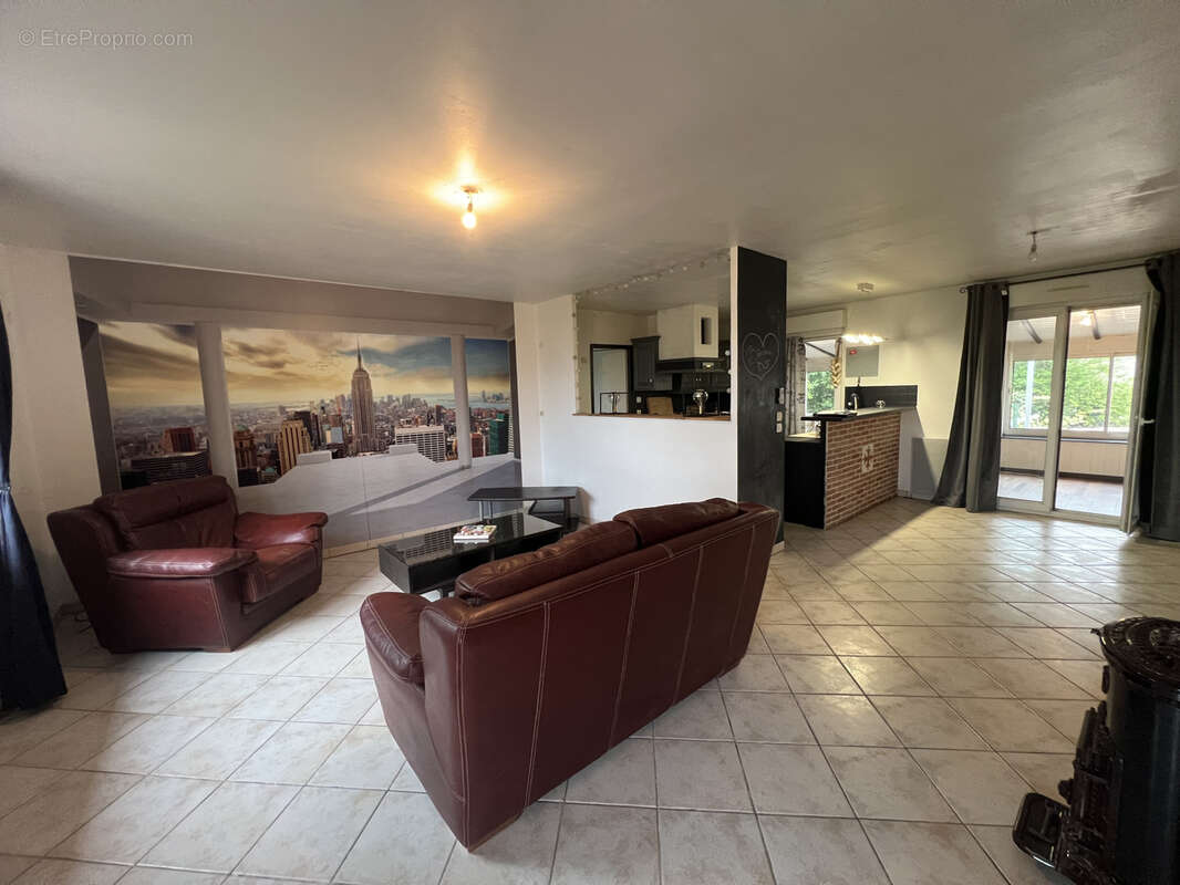 Maison à MONTAIGUT-SUR-SAVE