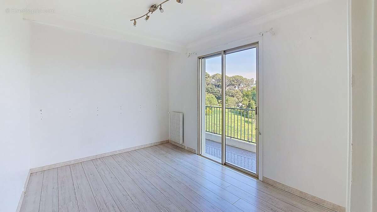 Appartement à CAGNES-SUR-MER
