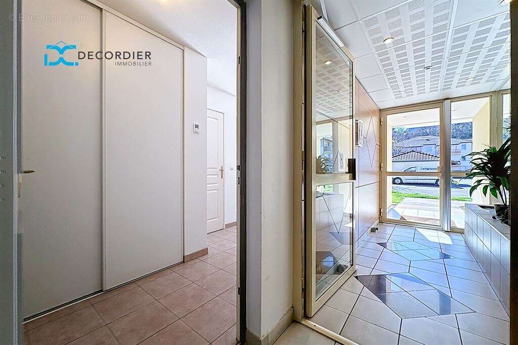 Thonon-les-bains est – t2 lumineux avec balcon & parking - photo 12