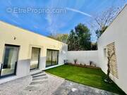 Appartement à MAUGUIO