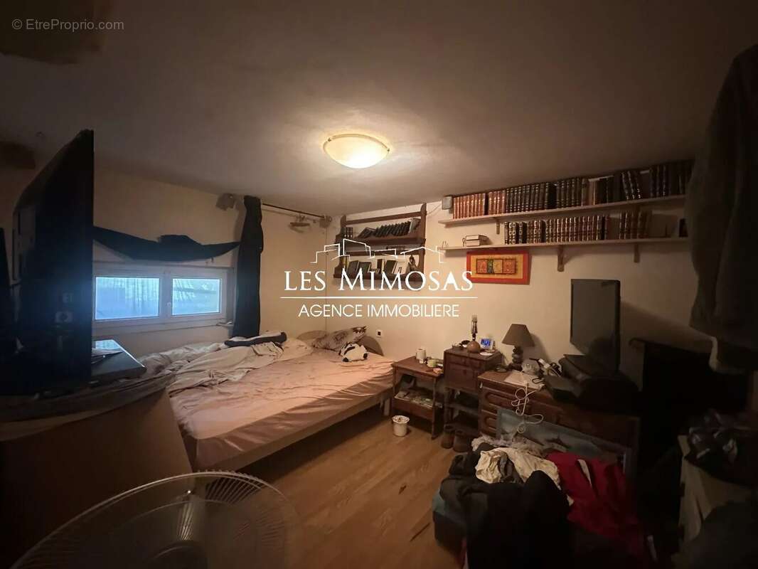 Maison à ROQUEBRUNE-SUR-ARGENS