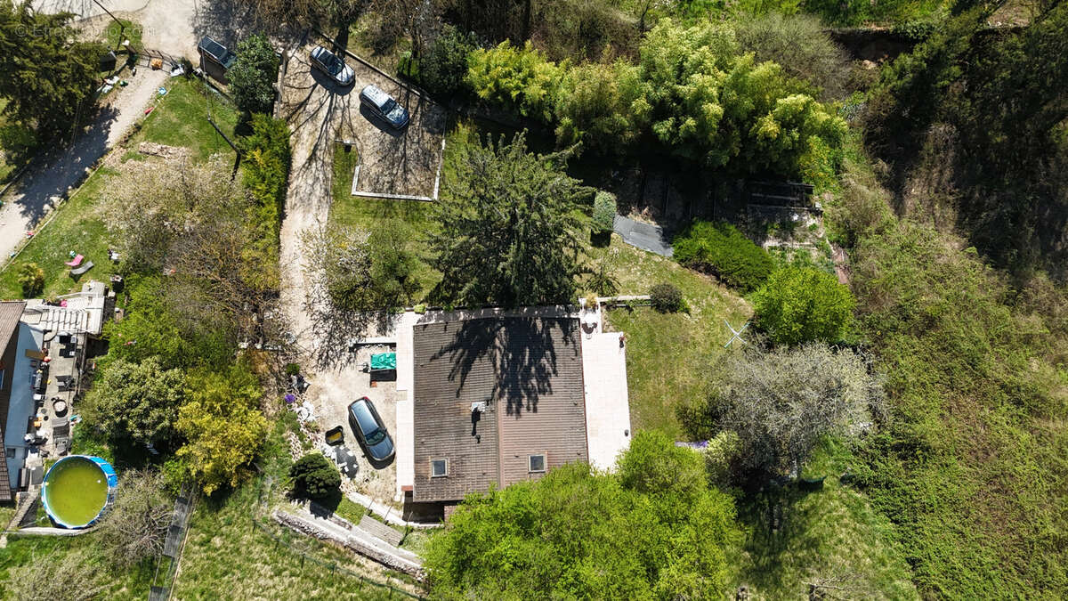 Maison à SAINT-CERGUES