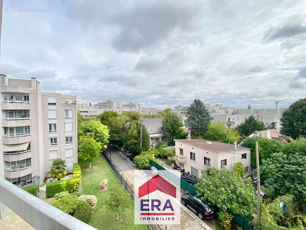 Appartement à SARTROUVILLE