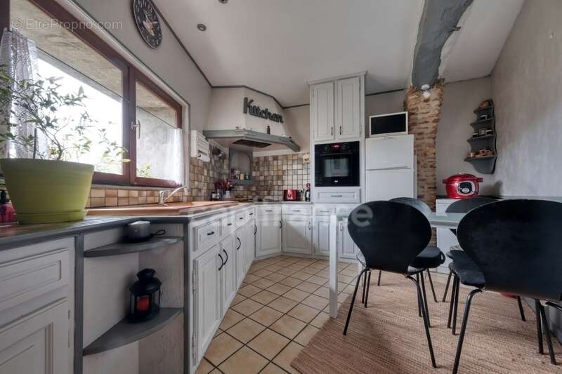 Dpt Yvelines (78), à vendre proximité immédiate THOIRY, Maison 4 pièces - photo 2