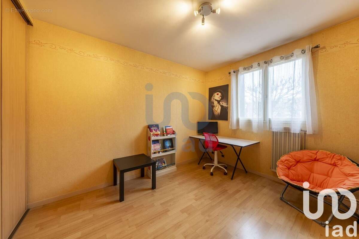 Photo 8 - Maison à LIEUSAINT