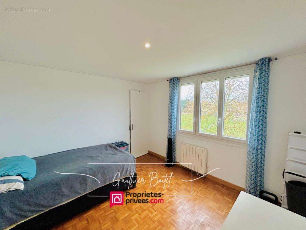 Maison à FONTENAY-TRESIGNY