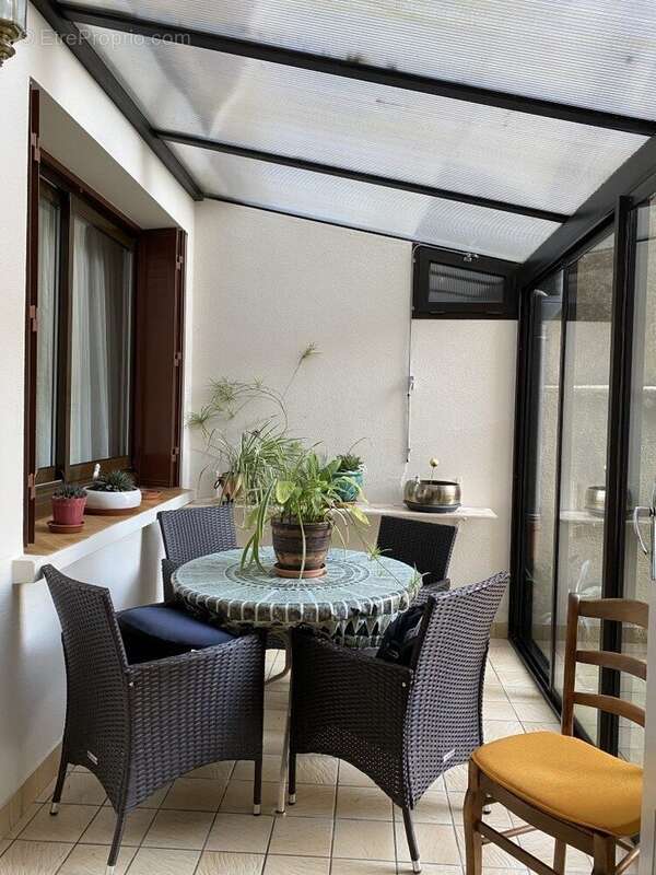 Maison à EYMOUTIERS