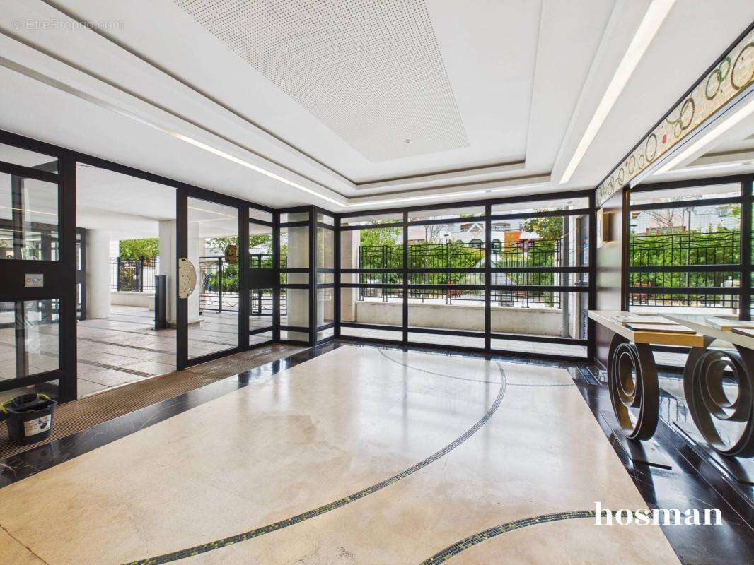 Appartement 2 pièces de 56 m² avec terrasse et parking - Avenue Sisley, Suresnes - photo 15