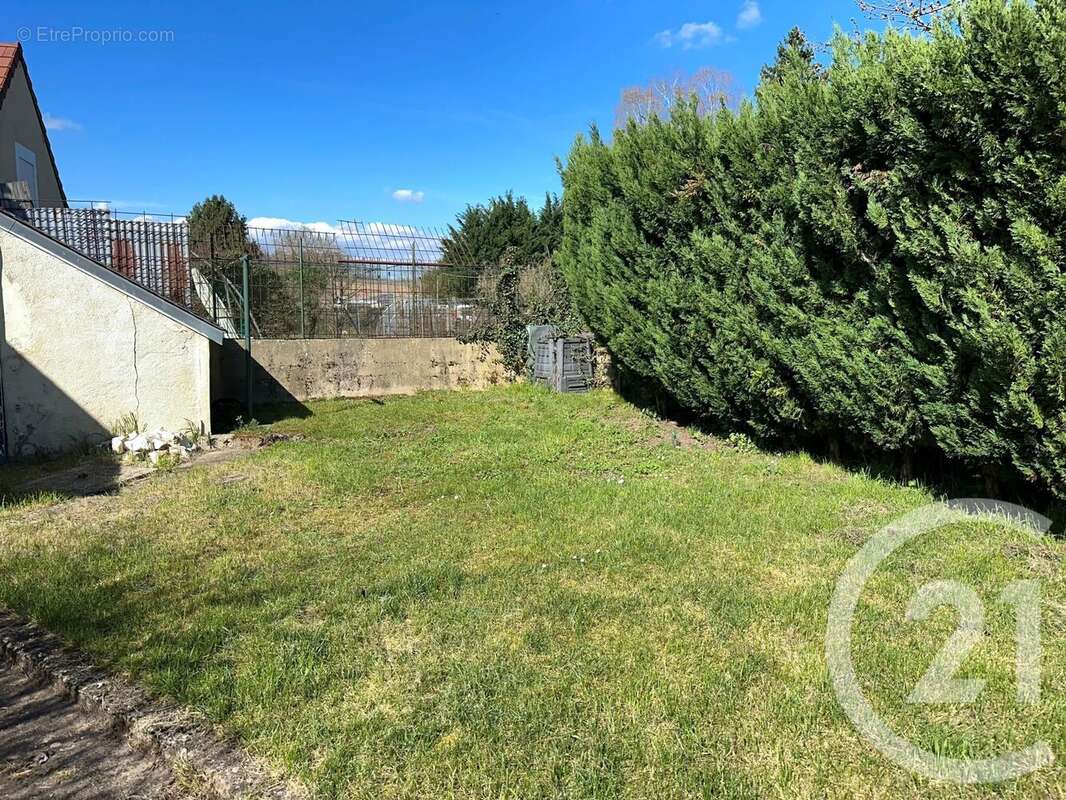 Maison à POUILLY-SUR-LOIRE