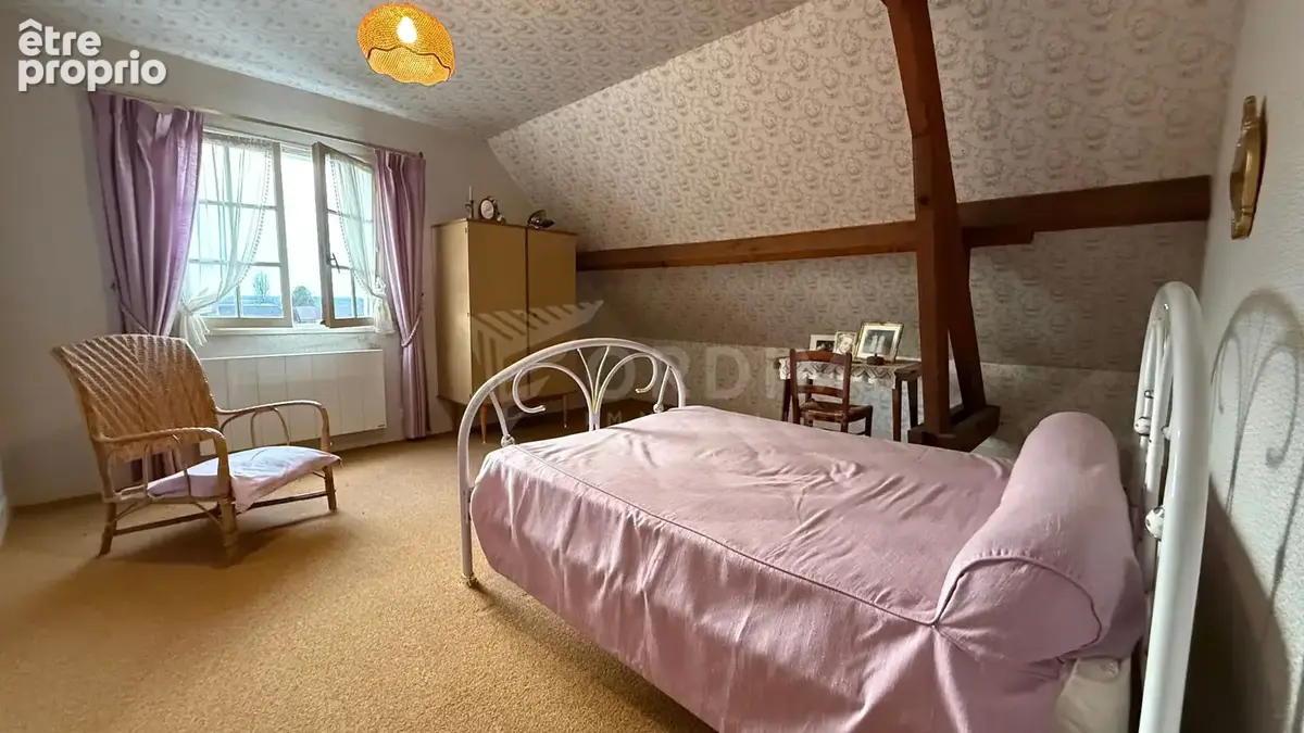 Pavillon sur sous-sol  total  202 m² habitables terrain 2542 m². - photo 12