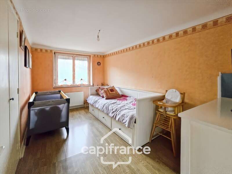 Maison à SAINT-SORLIN-EN-VALLOIRE