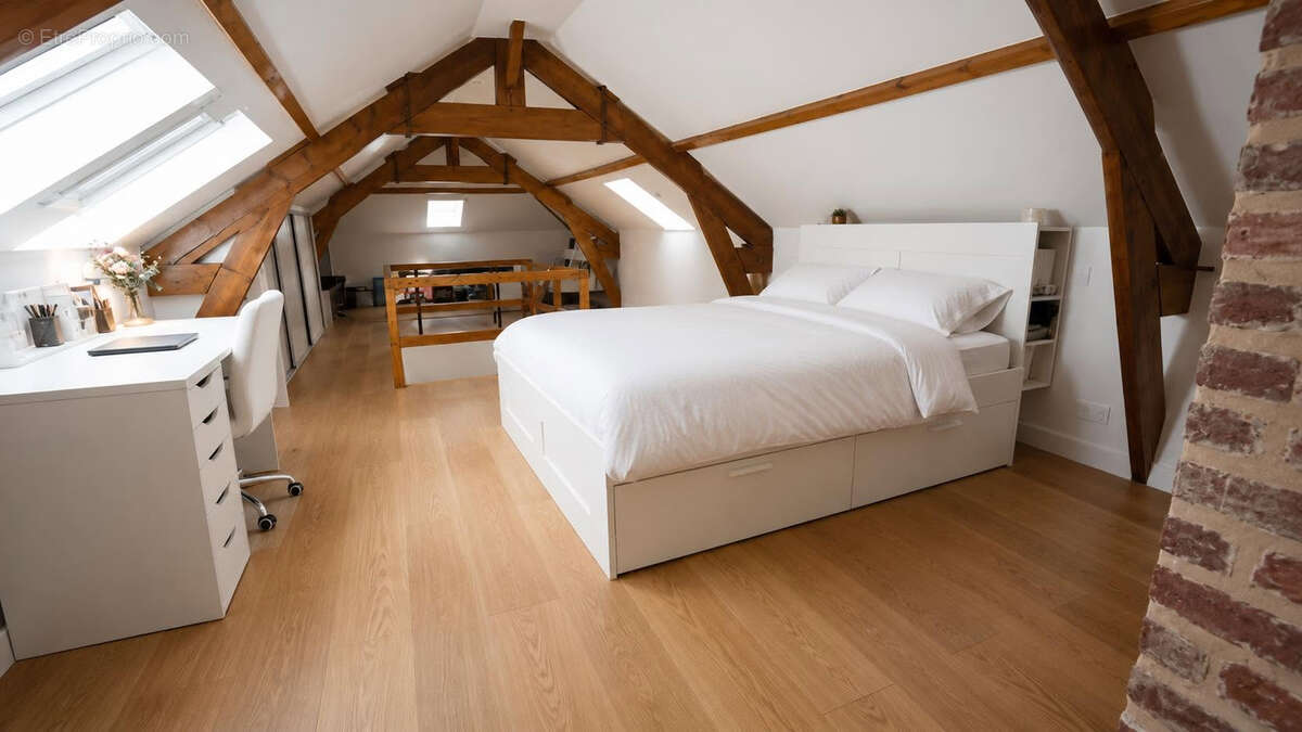 Maison à EPONE