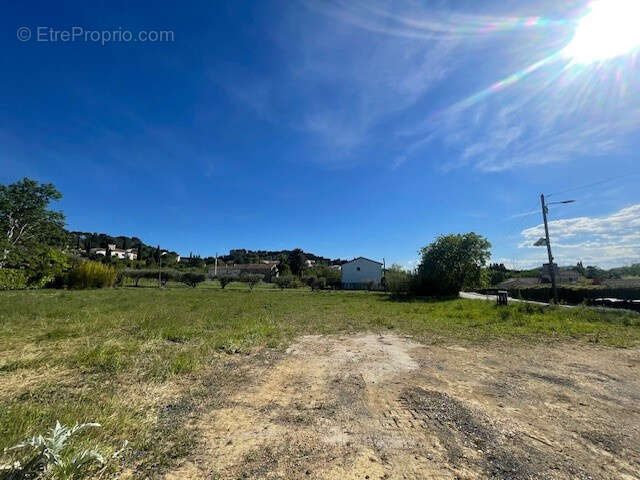 Terrain à SAINT-PRIVAT-DES-VIEUX