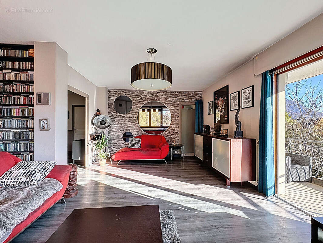 Appartement à ANNECY-LE-VIEUX