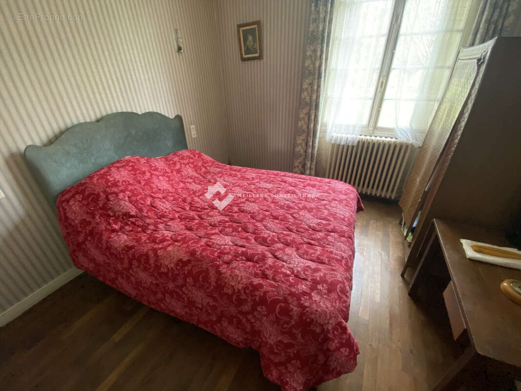 Maison 144 m² à Mirebeau  - photo 4