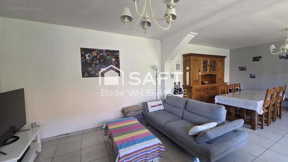 Maison 157 m² à Gouy-Servins  - photo 5