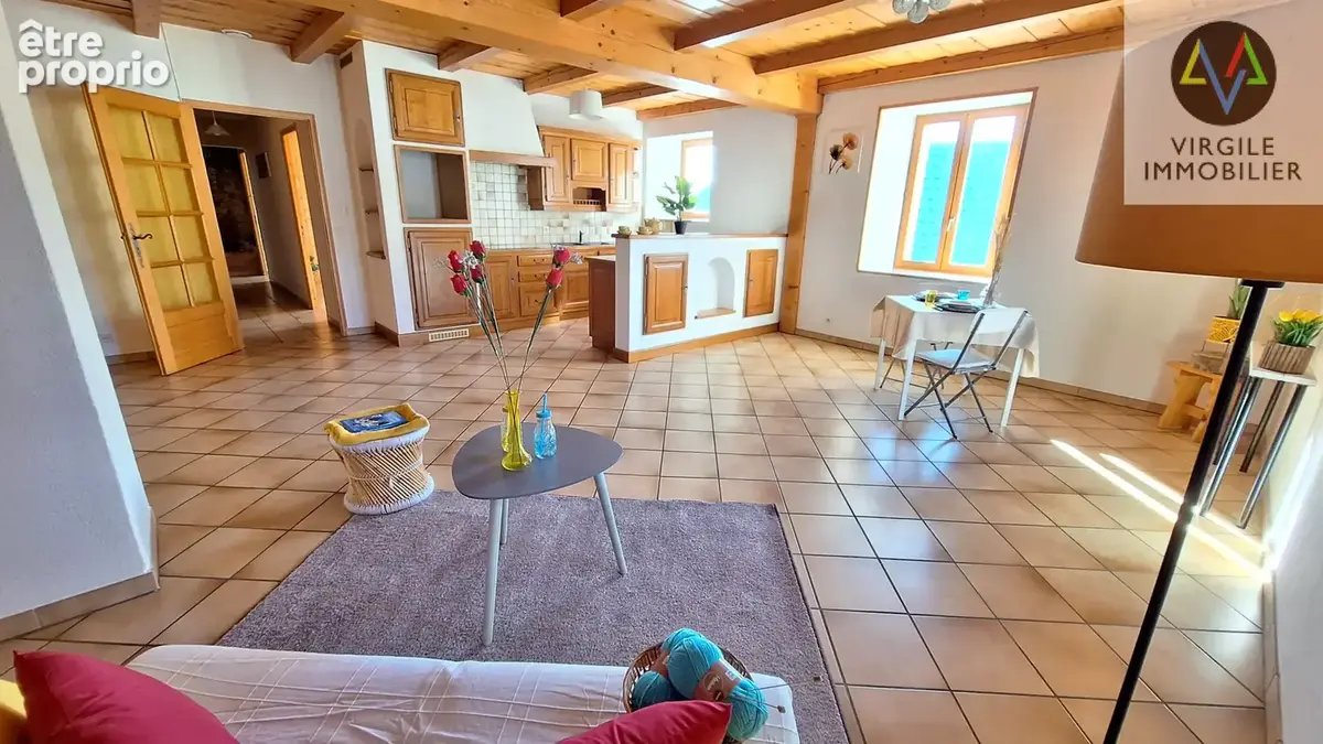 Charmant duplex de 107 m2 aux Hôpitaux-Vieux   266 000 € - photo 2