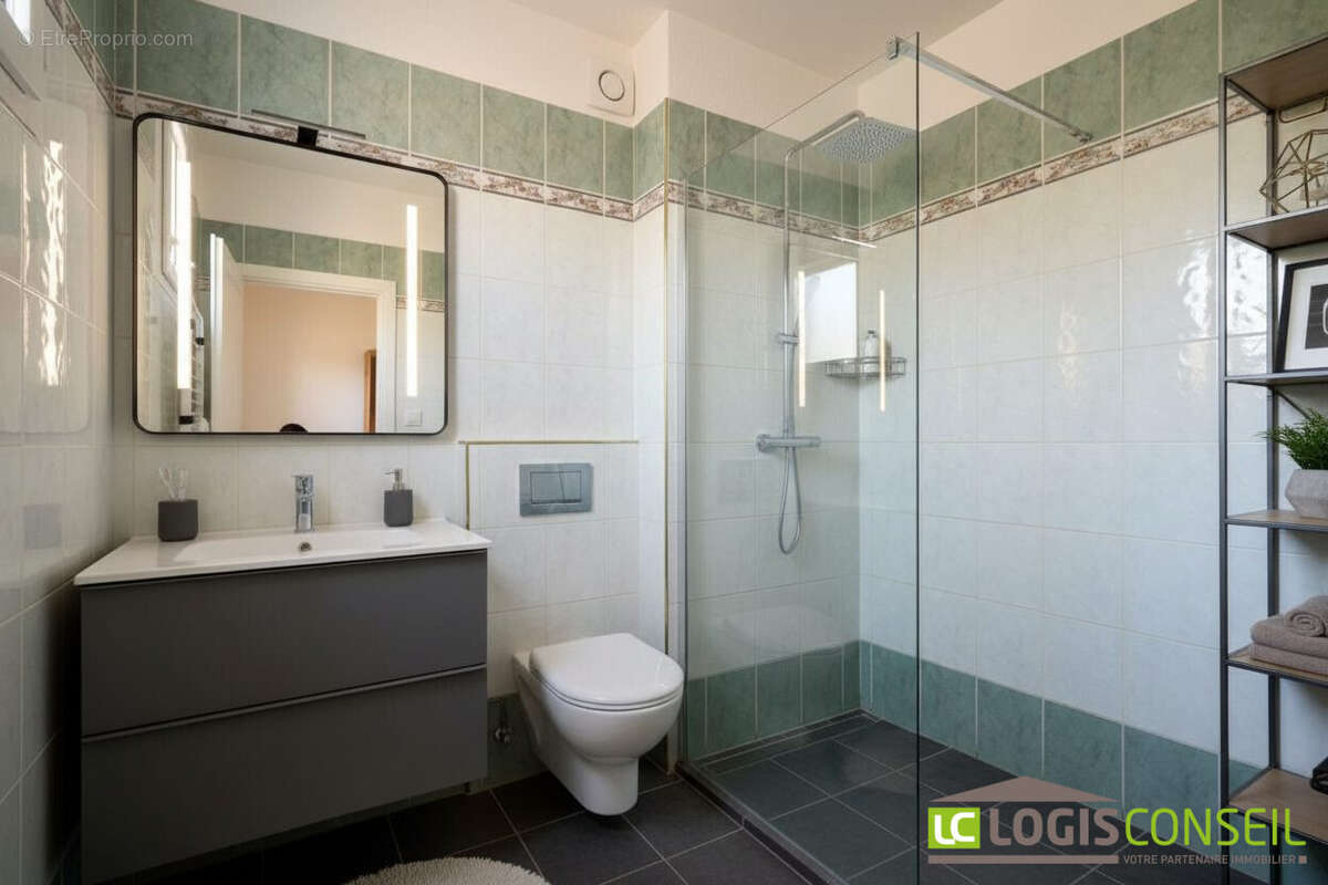 Appartement à LE PLESSIS-ROBINSON