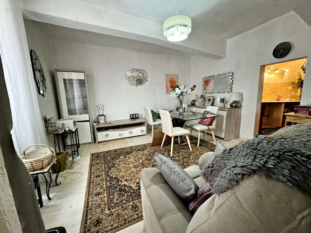 Maison 140 m² à Chateauneuf-Grasse  - photo 9