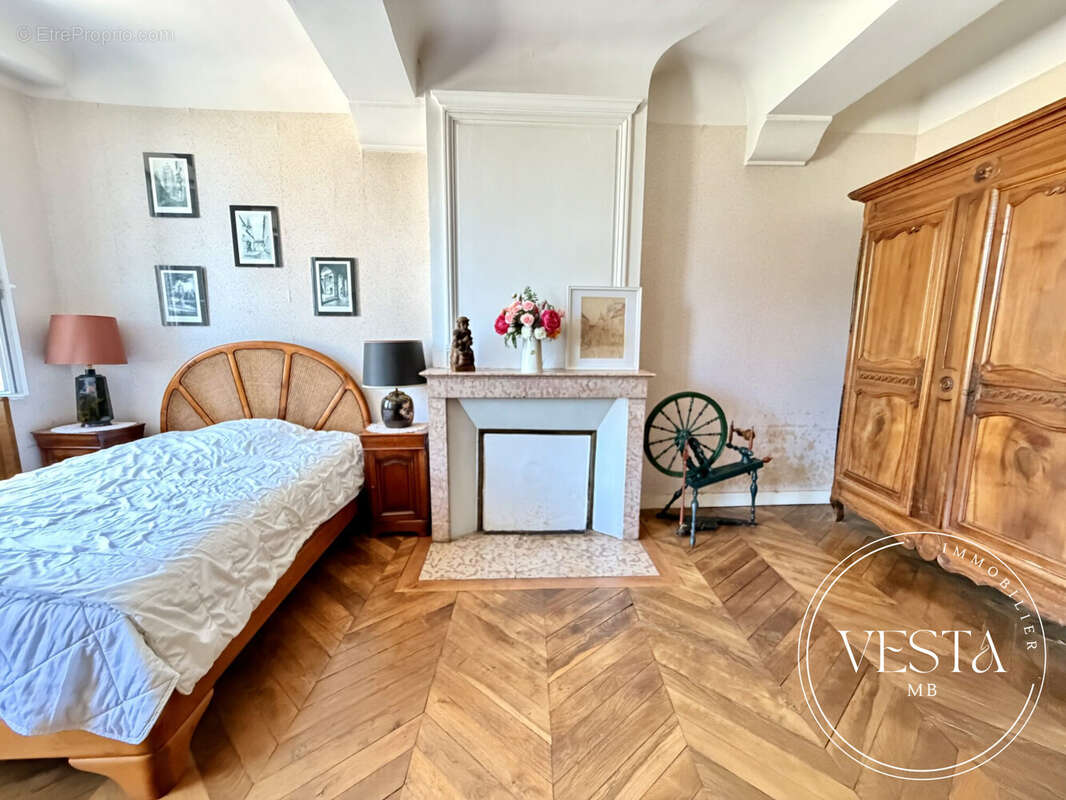 Maison 333 m² à Arnay-Le-Duc  - photo 7