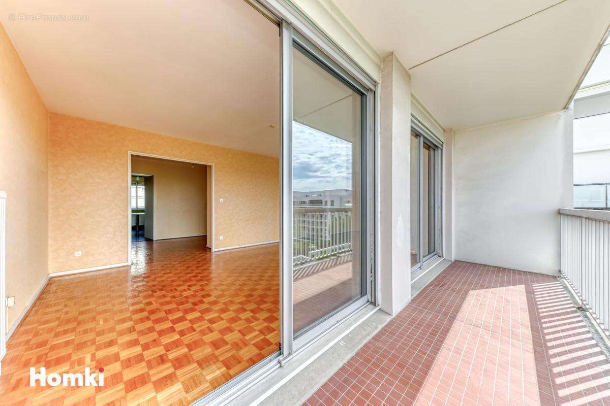 Appartement à LYON-8E