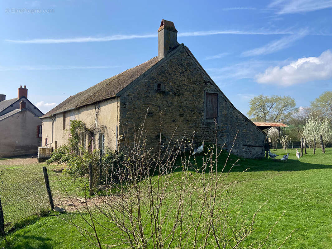 Maison à BILLY-CHEVANNES