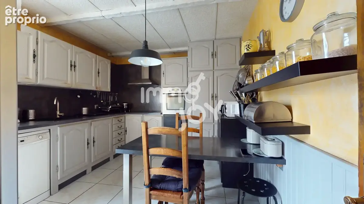 Maison de 120 m2 de plain-pied avec garage et piscine - photo 6