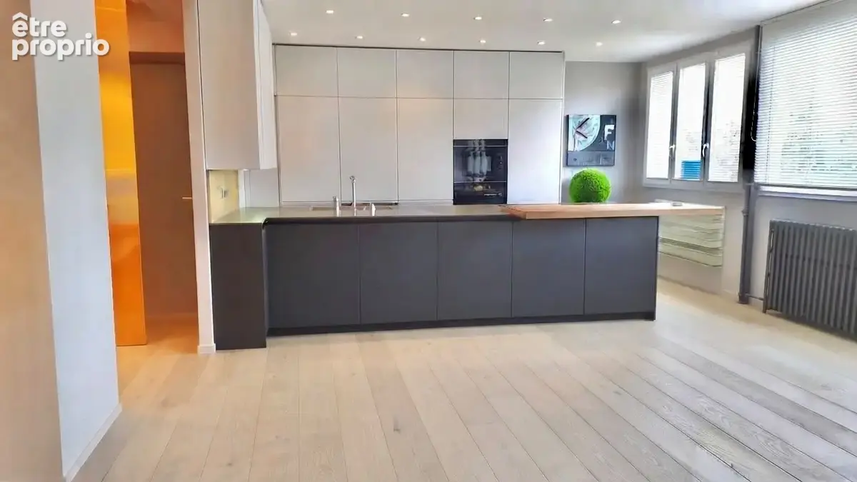 Appartement traversant de 5 pièces de 100 m² avec balcon – Neuilly-sur-Seine - photo 2