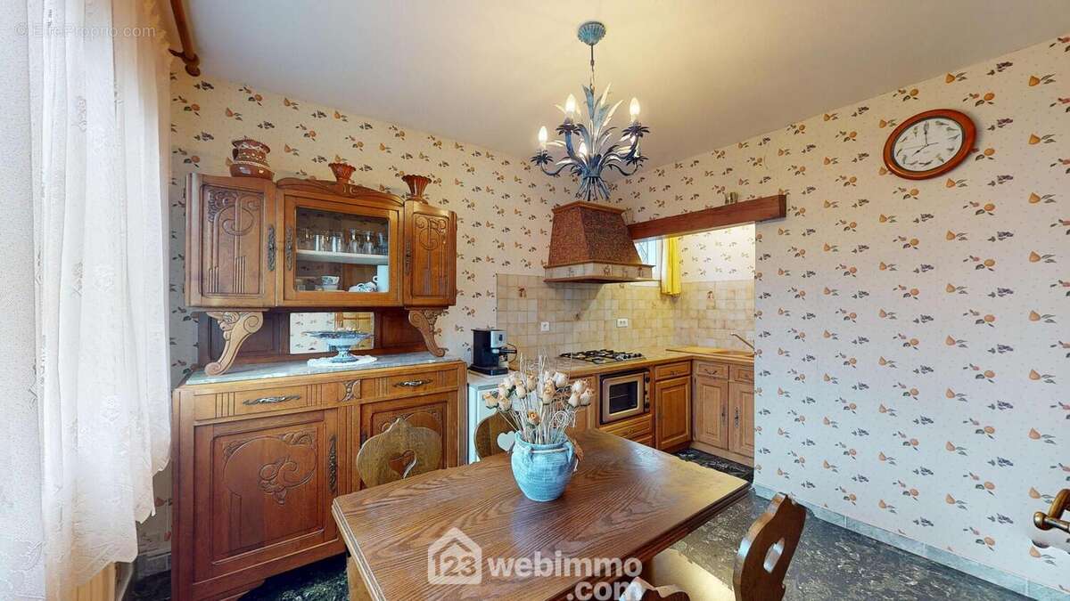 Maison à LACROIX-SAINT-OUEN